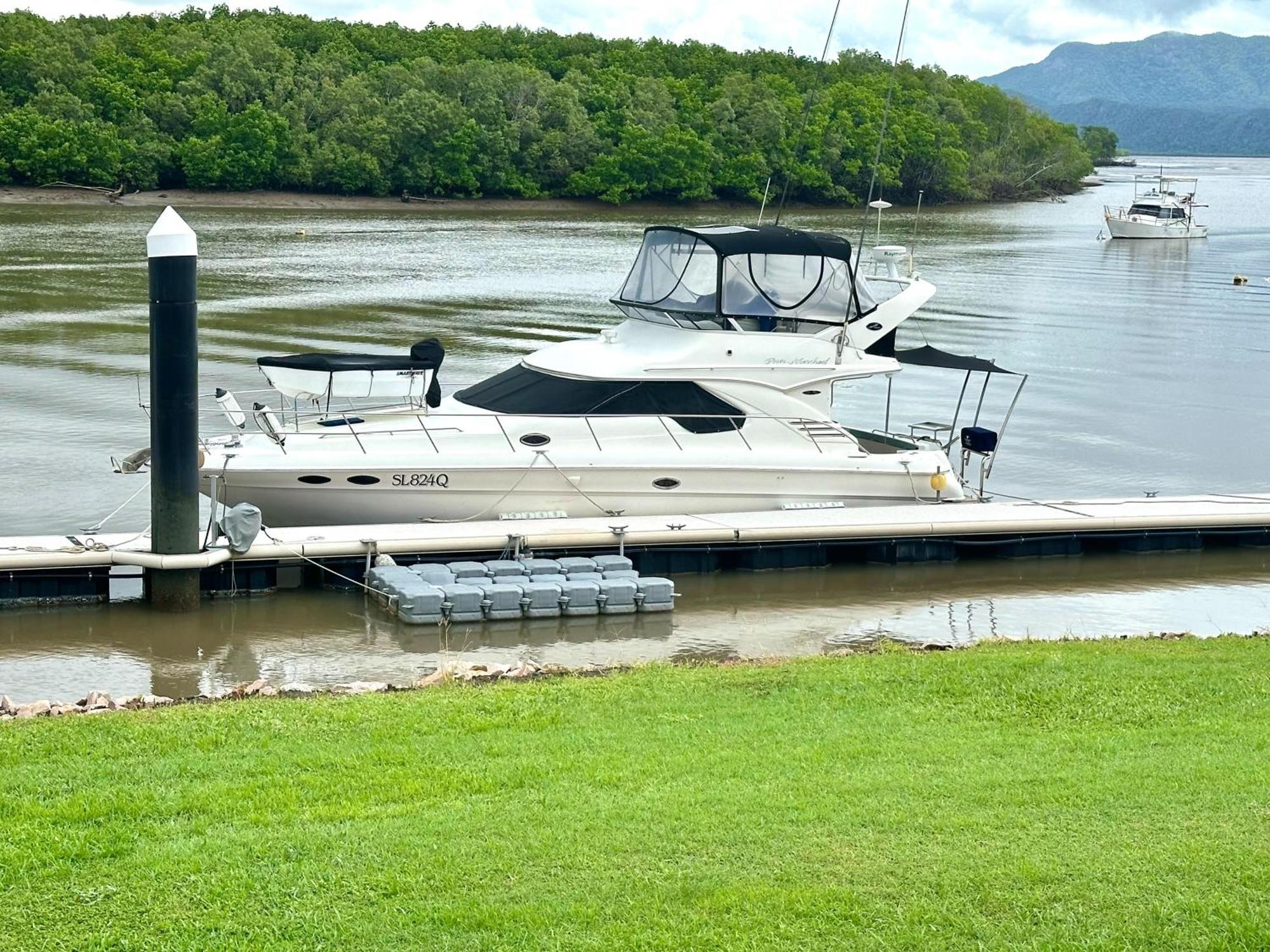Hinchinbrook Resorts Management Pty Ltd Lucinda Екстериор снимка